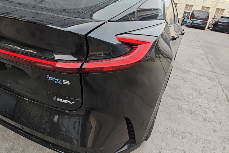 Toyota bZ5 2025 #8 Toyota bZ5 2025 car image #8