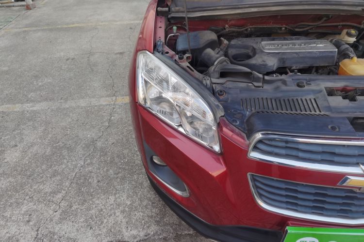 Chevrolet Tracker 2015 immagine di auto #8