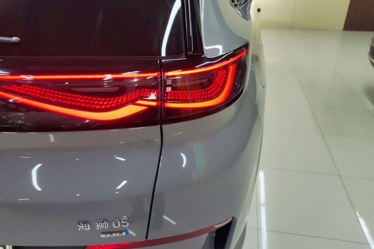 BYD Sea Lion 05 EV 2025 #8 BYD Sea Lion 05 EV 2025 car image #8