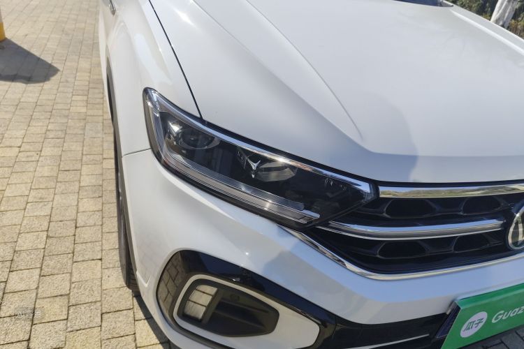 Volkswagen T-Roc 2023 #8 Volkswagen T-Roc 2023 car image #8