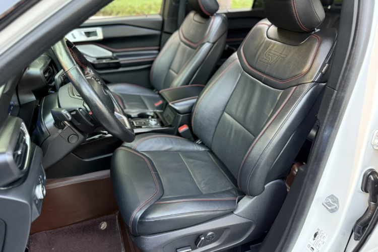 Ford Explorer 2020 car image #8