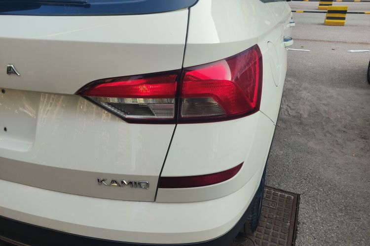 Skoda Kamiq 2020 car image #8
