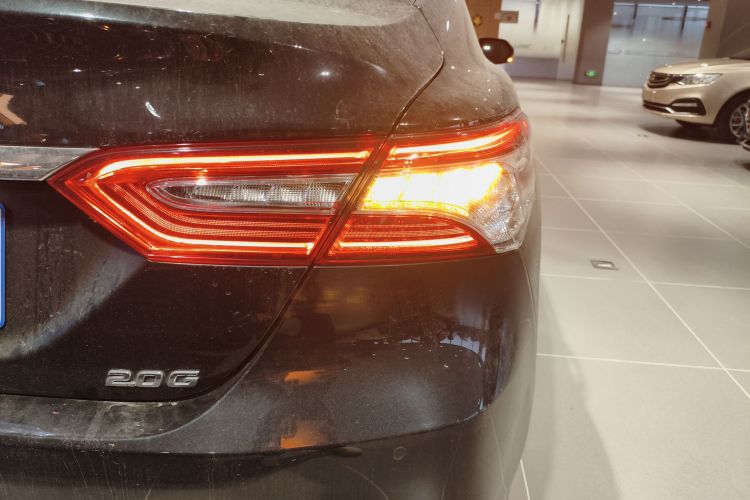 Toyota Camry 2022 imagem de carro #8