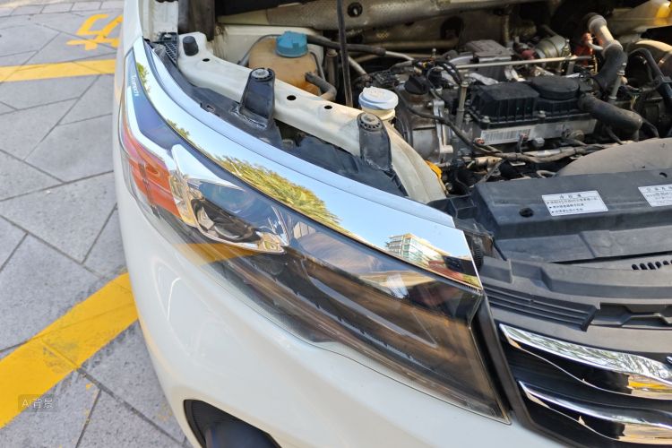 GAC Trumpchi GS3 2018 car image #8