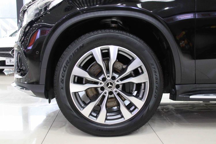 Mercedes-Benz GLE Coupe 2019 #8 Mercedes-Benz GLE Coupe 2019 car image #8