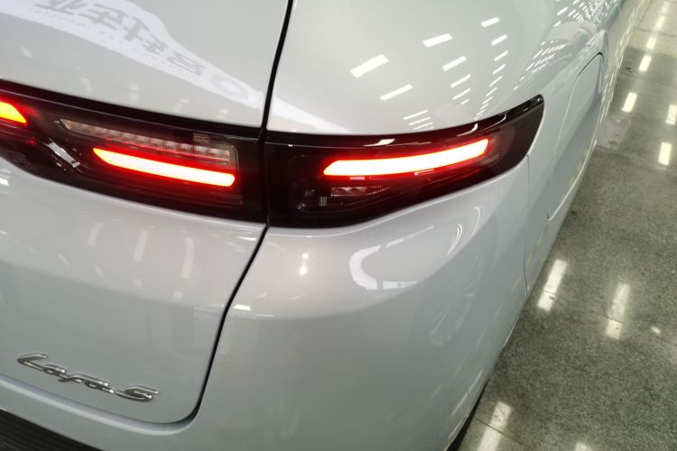 零跑汽车 零跑Lafa5 2025 汽车图片 #8