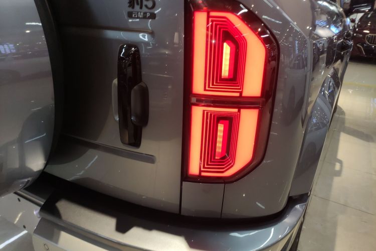 FangChengBao Leopard 5 2025 #8 FangChengBao Leopard 5 2025 car image #8