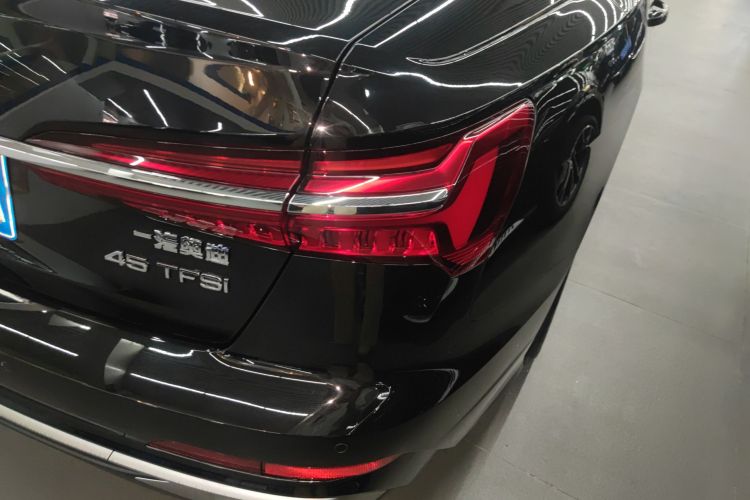 Audi A6L 2023 car image #8