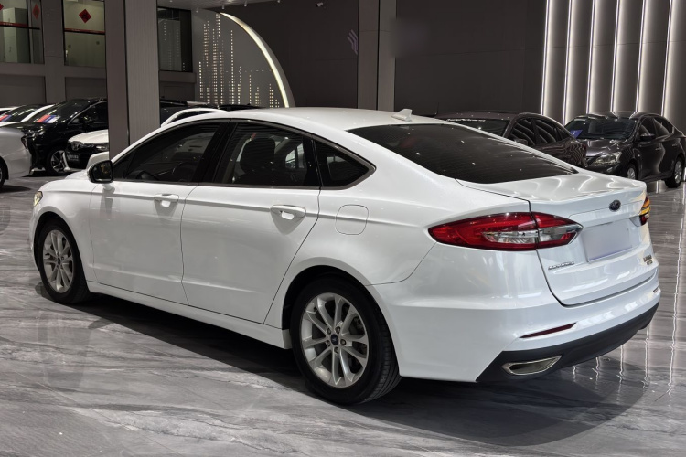 Ford Mondeo 2020 #8 Ford Mondeo 2020 car image #8