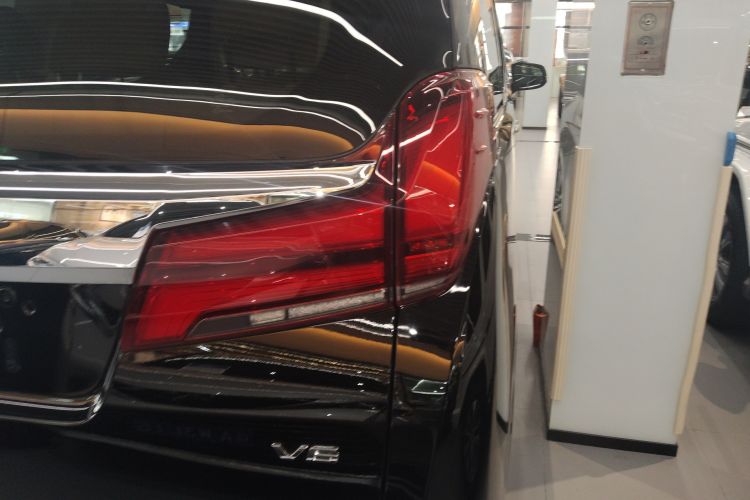 Toyota Alphard 2019 #8 Toyota Alphard 2019 car image #8