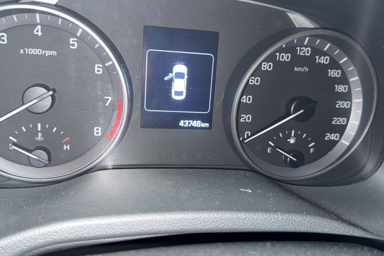 Hyundai Elantra AD 2019 car image #8