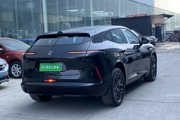 Avatr 07 2025 car image #8