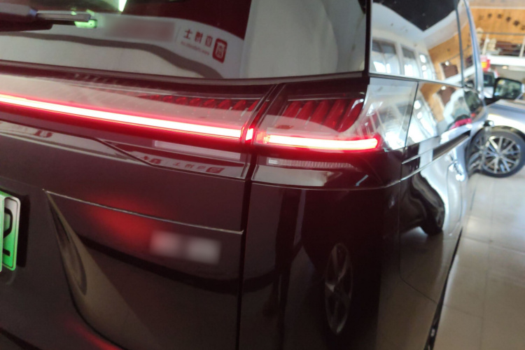 GAC Trumpchi E8 New Energy 2023 car image #8