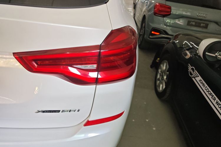 BMW X3 2019 #8 BMW X3 2019 car image #8