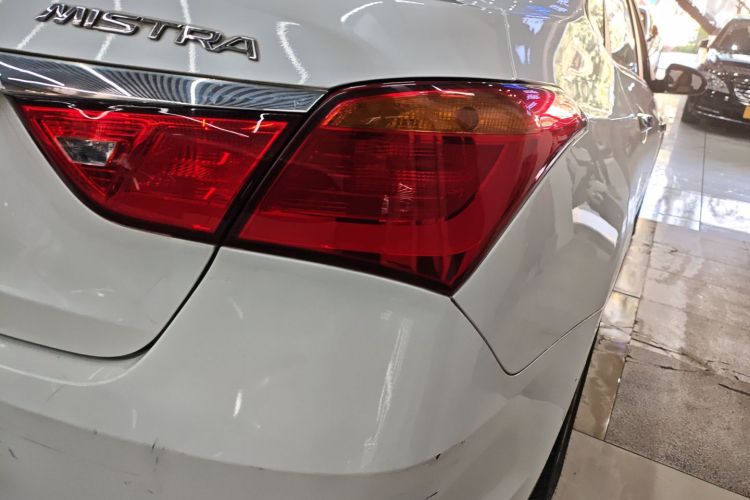 Hyundai Mistra 2014 #8 Hyundai Mistra 2014 car image #8