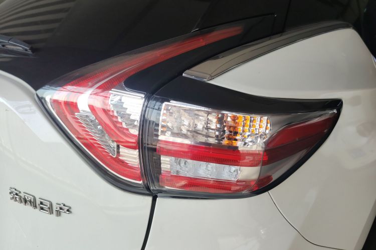 Nissan Murano 2023 imagen de coche #8