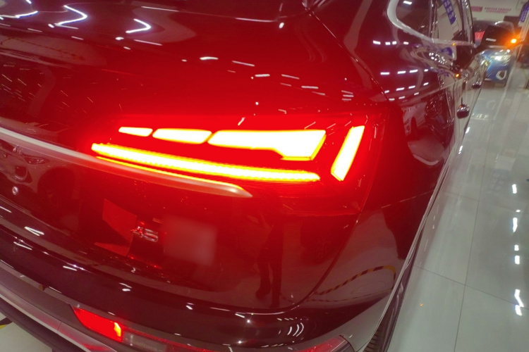 Audi Q5L Sportback 2021 car image #8