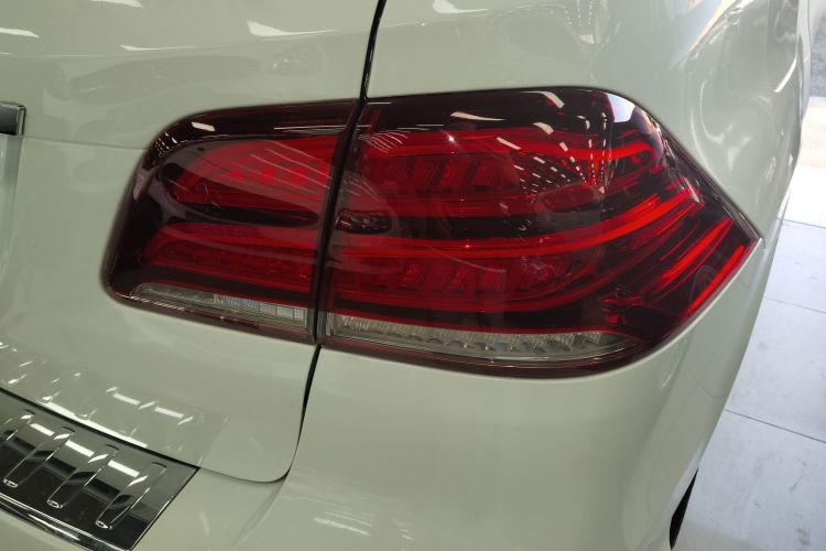Mercedes-Benz GLE Class 2015 car image #8