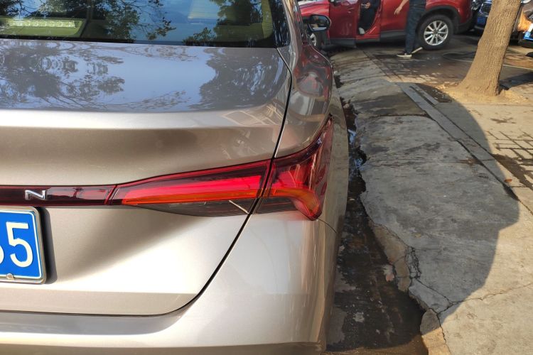 Toyota Avalon 2019 car image #8