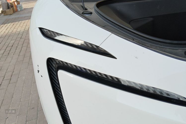 Avatr 11 2023 car image #8