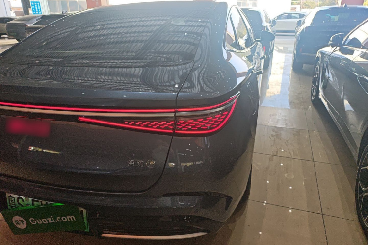 BYD Seal 07 DM-i 2025 car image #8