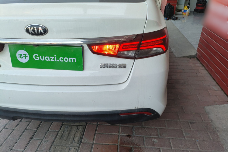 Kia K5 2017 imagen de coche #8