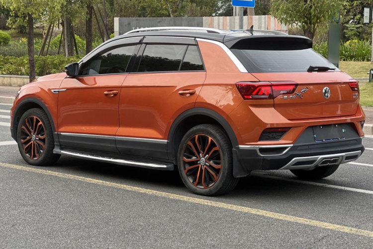 T-Roc 2018 car image #8