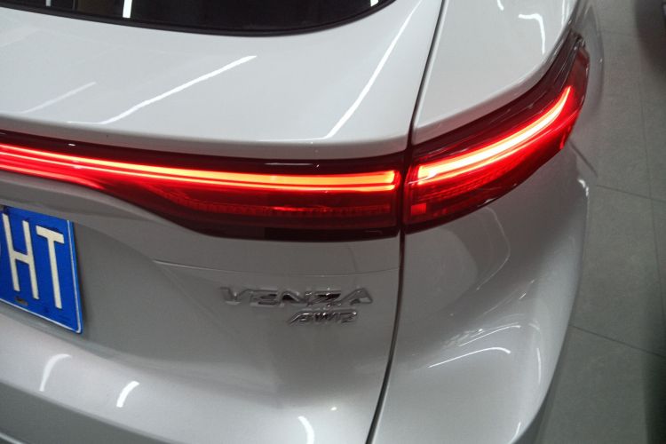 Toyota Venza 2022 immagine di auto #8