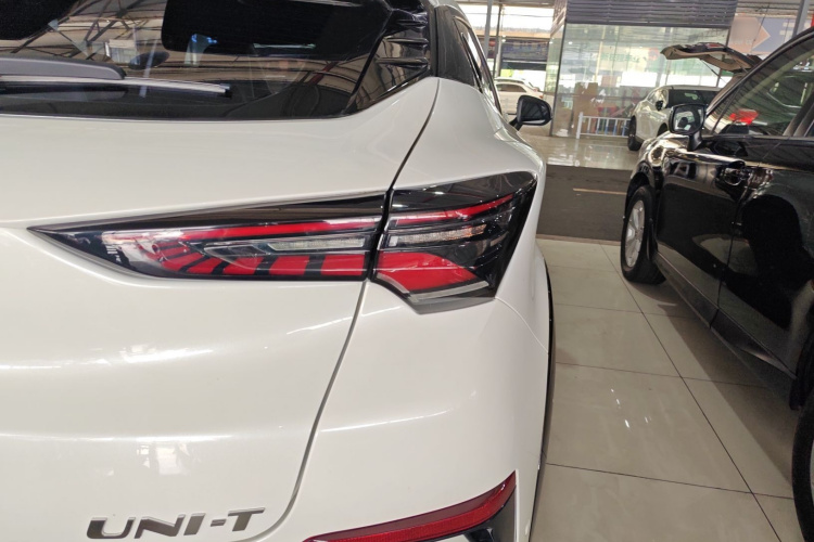 Changan UNI-T 2022 car image #8