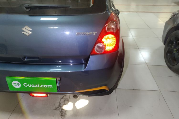 Suzuki Swift 2017 #8 Suzuki Swift 2017 car image #8