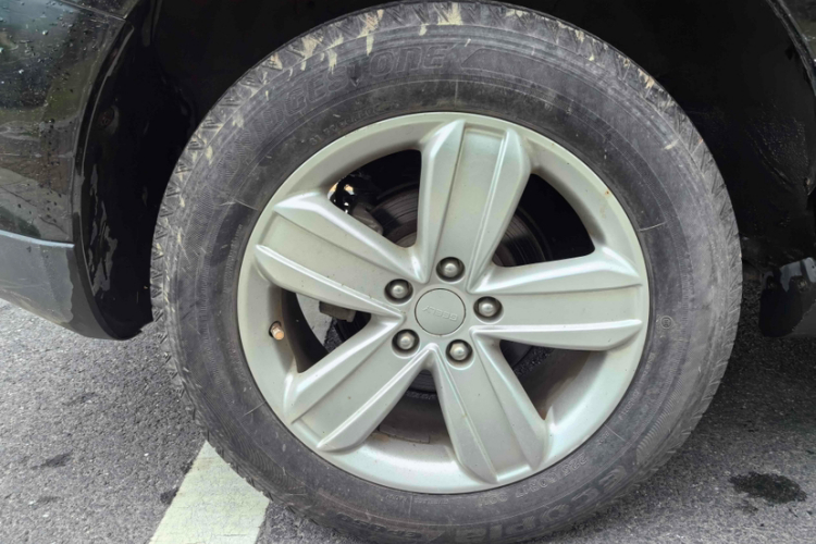 GEELY GX7 2015 #8 GEELY GX7 2015 car image #8