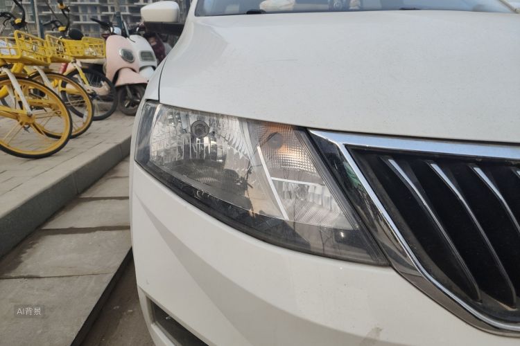 Skoda Rapid 2018 car image #8