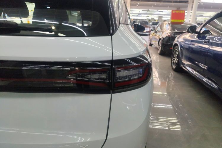 Volkswagen ID.4 X 2022 #8 Volkswagen ID.4 X 2022 صورة سيارة #8