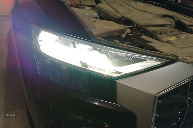 Audi Q8 2021 car image #8