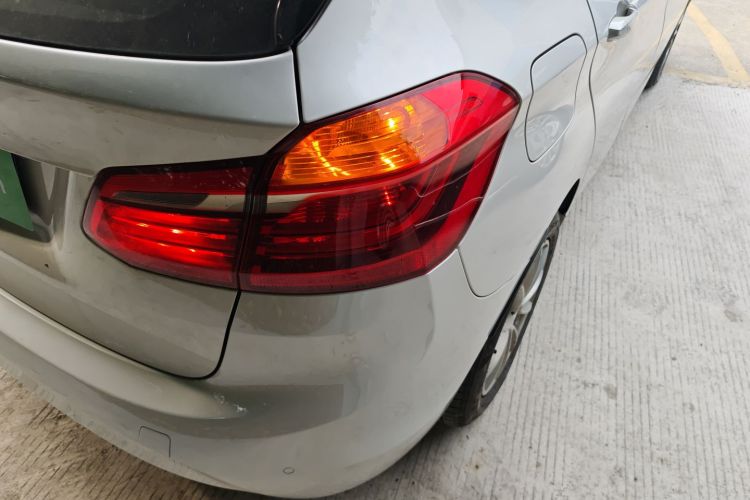BMW 2 Series Tourer 2016 car image #8
