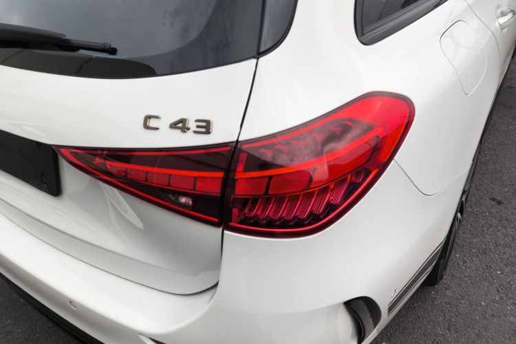 Mercedes-Benz C AMG 2023 #8 Mercedes-Benz C AMG 2023 صورة سيارة #8