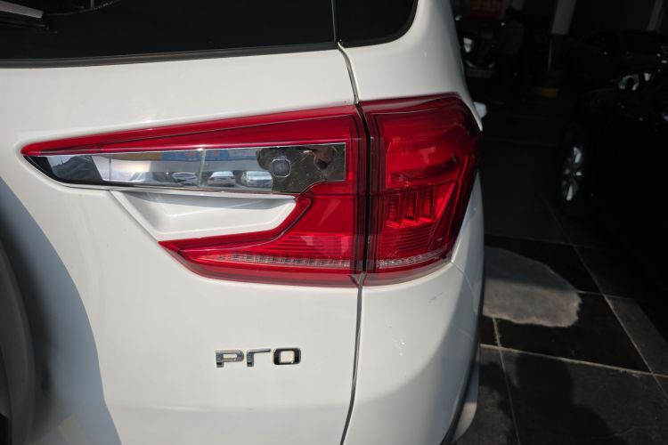 BYD Yuan Pro 2021 car image #8