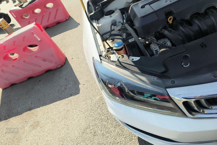 GEELY Emgrand 2019 car image #8