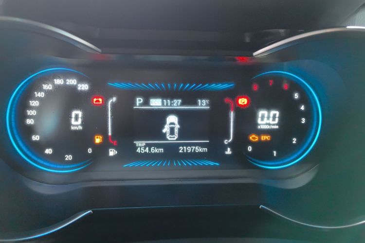 X70M 2021 car image #8