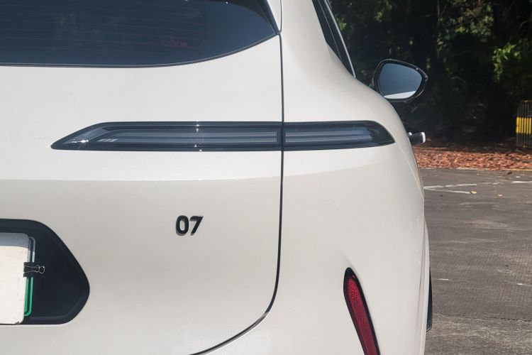 Avatr 07 2025 car image #8