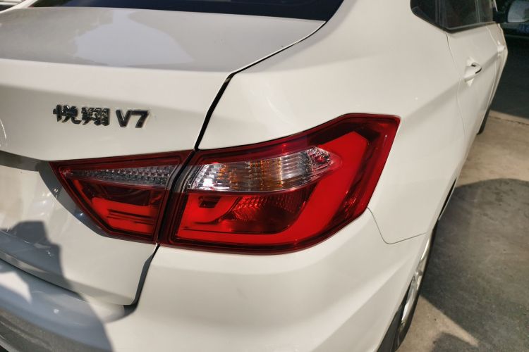 Changan Alsvin V7 2017 #8 Changan Alsvin V7 2017 car image #8