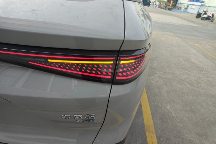 BYD Sea Lion 05 DM-i 2025 image de voiture #8