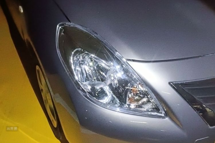 Nissan Sunny 2013 #8 Nissan Sunny 2013 car image #8