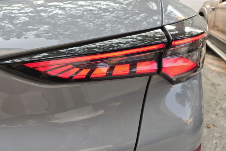 Changan UNI-T 2021 car image #8