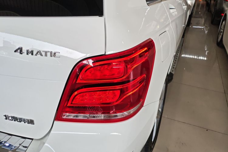 Mercedes-Benz GLK Class 2015 car image #8