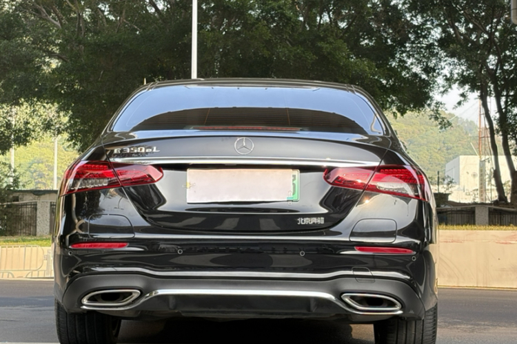 Mercedes-Benz E Class New Energy 2022 car image #8