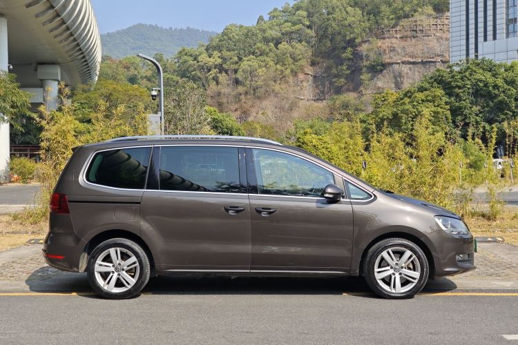 Volkswagen Sharan 2017 #8 Volkswagen Sharan 2017 car image #8