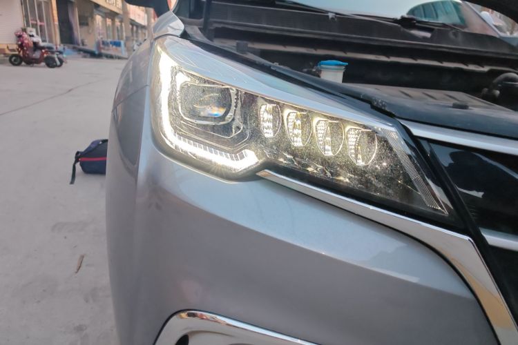 Changan CS85 Coupe 2019 car image #8