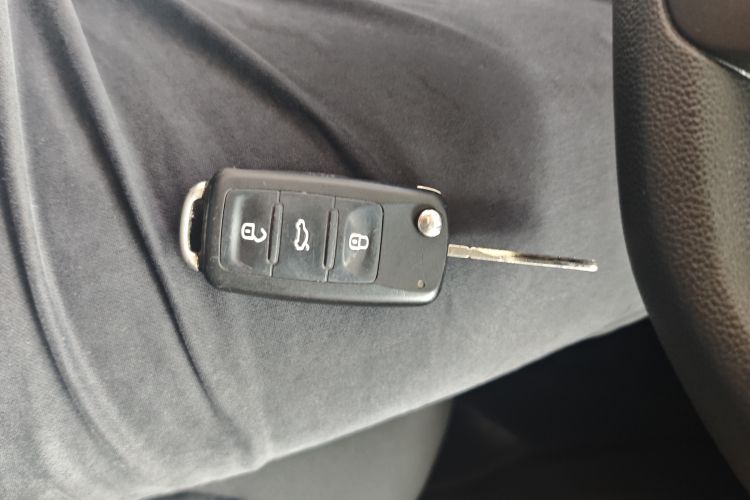 Polo 2016 car image #8