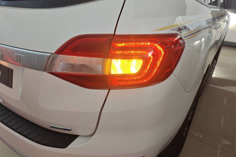 Ford Everest 2018 immagine di auto #8